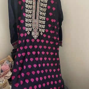 Pakistani shirt khaadi